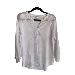 Counterparts Women's White Y-Neck Long Sleeve Top Blouse Size Medium